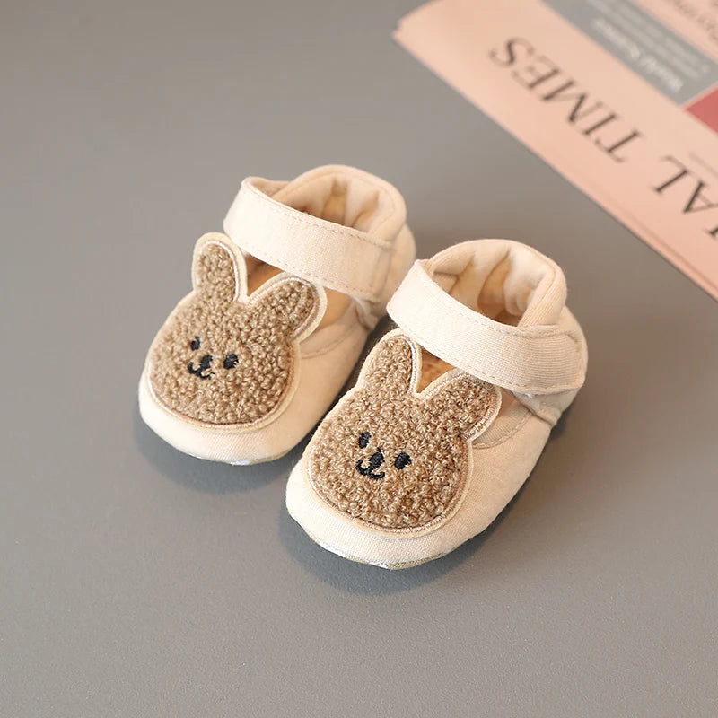 2025 New Toddler Newborn Baby Shoes Boys' Girls' Slippers Pre walker Casual Shoes Winter Small Animals First Walkers