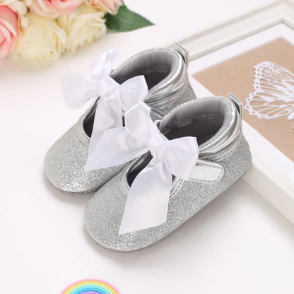 Cute 0-18M Spring Newborn Silver Baby Shoes Non Slip Cloth Bottom Girl Shoes Elegant Breathable Casual Baby First Walking Shoes