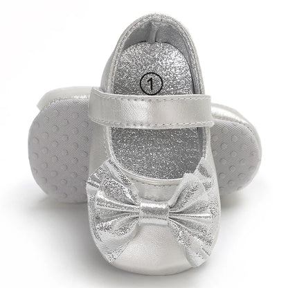 Cute 0-18M Spring Newborn Silver Baby Shoes Non Slip Cloth Bottom Girl Shoes Elegant Breathable Casual Baby First Walking Shoes