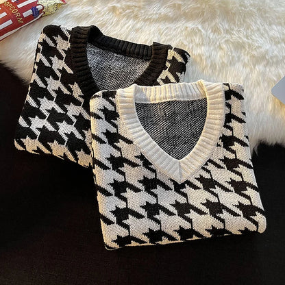 Men Houndstooth Sweater Vests Vintage Sleeveless V-neck Knitwear College Students Couple Loose Outwear Suester Para Hombre Chic