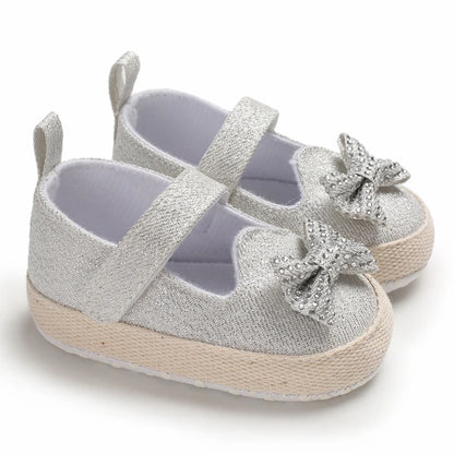 Cute 0-18M Spring Newborn Silver Baby Shoes Non Slip Cloth Bottom Girl Shoes Elegant Breathable Casual Baby First Walking Shoes