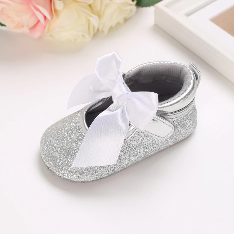 Cute 0-18M Spring Newborn Silver Baby Shoes Non Slip Cloth Bottom Girl Shoes Elegant Breathable Casual Baby First Walking Shoes