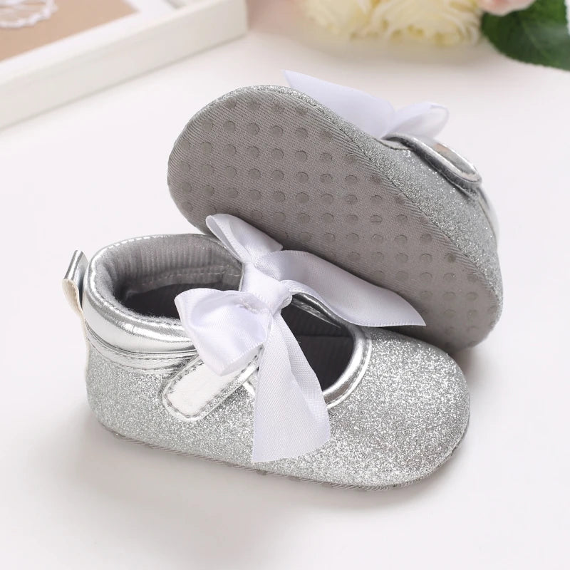 Cute 0-18M Spring Newborn Silver Baby Shoes Non Slip Cloth Bottom Girl Shoes Elegant Breathable Casual Baby First Walking Shoes
