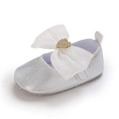 Cute 0-18M Spring Newborn Silver Baby Shoes Non Slip Cloth Bottom Girl Shoes Elegant Breathable Casual Baby First Walking Shoes