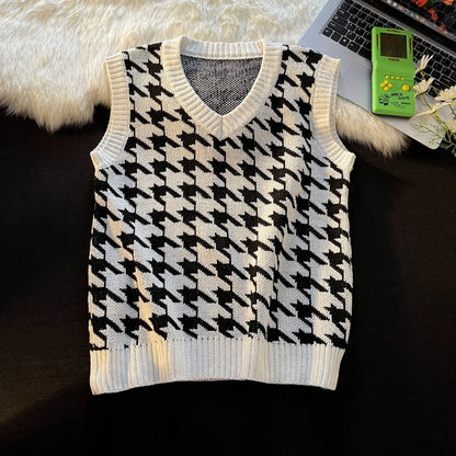 Men Houndstooth Sweater Vests Vintage Sleeveless V-neck Knitwear College Students Couple Loose Outwear Suester Para Hombre Chic