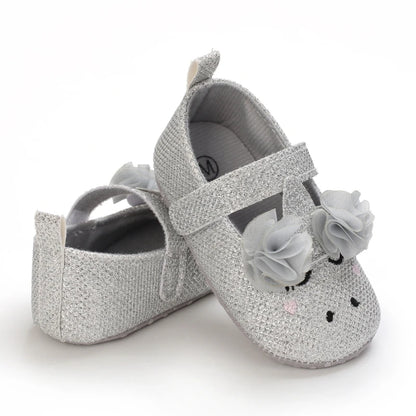 Cute 0-18M Spring Newborn Silver Baby Shoes Non Slip Cloth Bottom Girl Shoes Elegant Breathable Casual Baby First Walking Shoes