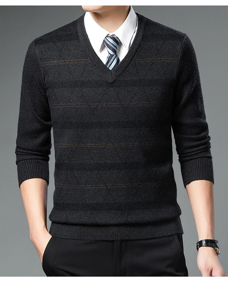 Men's Sweater Fashion Solid Color Warm Sweater Business Casual Heart Neckline Sweater Pullover Men