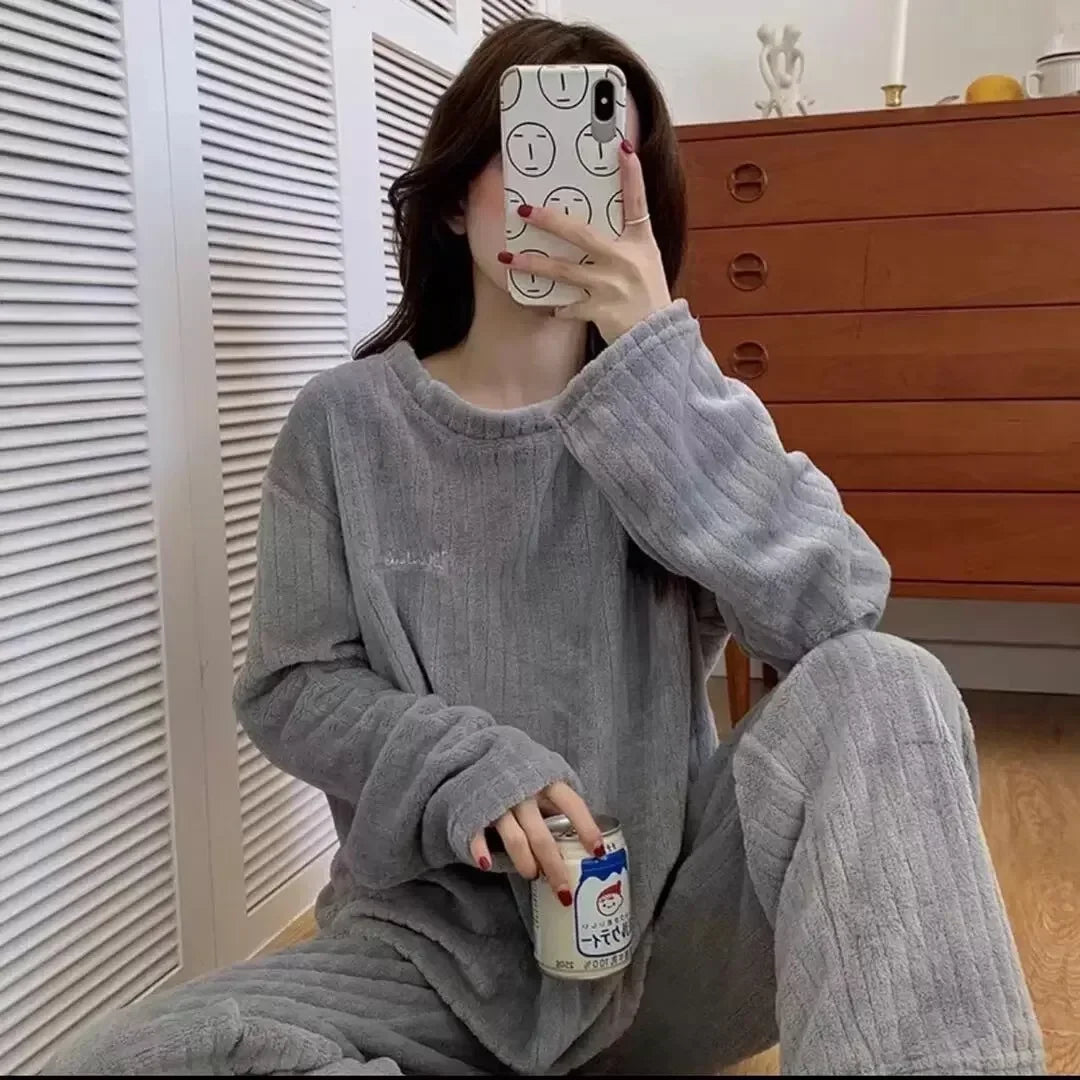 Solid round neck simple coral fleece pajamas for women winter warm velvet casual loose pullover + long pants 2pcs Pajama sets
