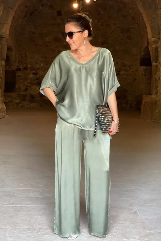 Women 2-piece Set, Satin Loose Fitting Suit, Short Sleeved T-shirt, 2 Pairs Of Pants, Summer Conjuntos Para Majerus 2 Piazzas