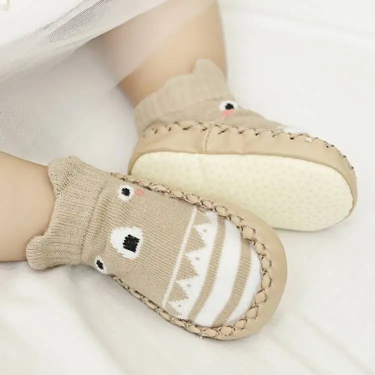 Baby newborn shoes 0-6-12 months boy and girl 0-1 years old soft soled pre-toddler cotton shoes