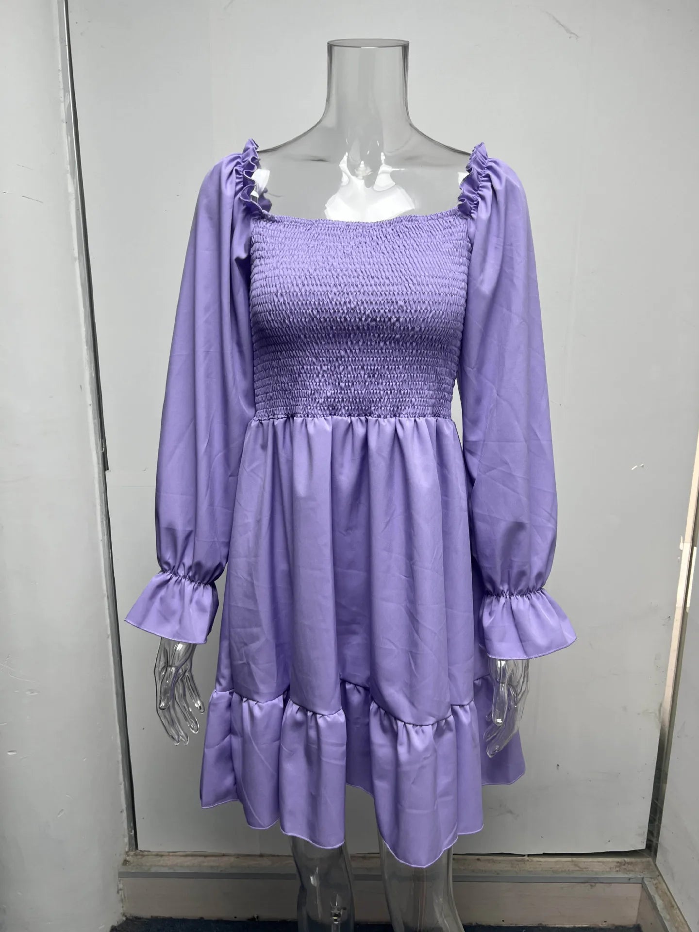 Women's Dress Simple Square Neck Solid Color Long Sleeve Dress Parallel Crepe Seam Body Bell Sleeves Ruffle Hem Dress Women
