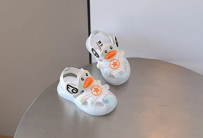 Little Duck Light-up LED Sandals for First Walker Anti-kick Baby Shoes for 0-3 Years Old Pre walker Soft Sole Cartoon for Girl