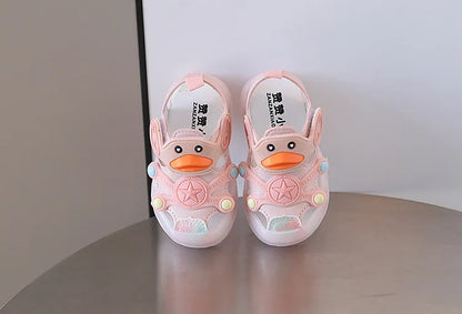 Little Duck Light-up LED Sandals for First Walker Anti-kick Baby Shoes for 0-3 Years Old Pre walker Soft Sole Cartoon for Girl