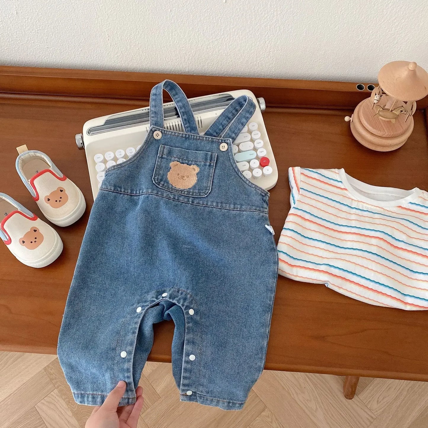 2025 Autumn Korean Baby Boys Girls Pants Cartoon Jeans Overalls Cute Bear Infant Toddler Kids Cotton Suspender Denim Jumpsuit
