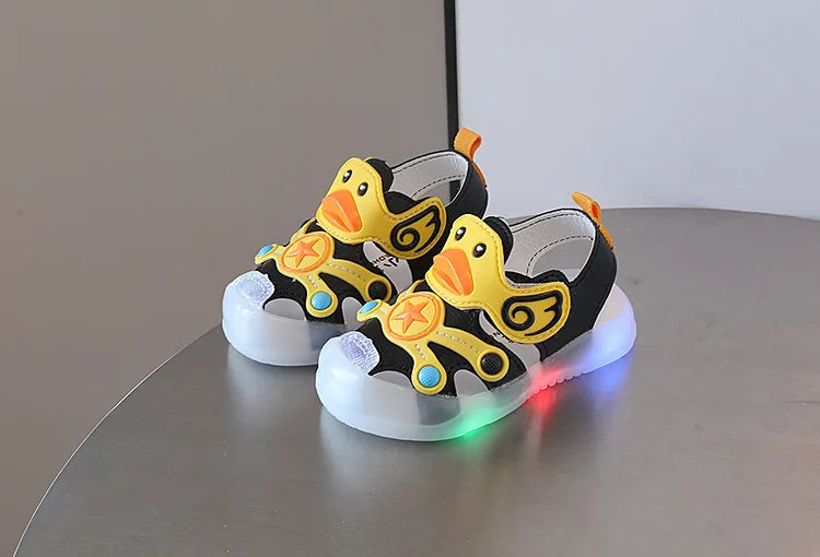 Little Duck Light-up LED Sandals for First Walker Anti-kick Baby Shoes for 0-3 Years Old Pre walker Soft Sole Cartoon for Girl