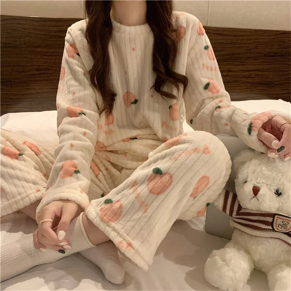 Flannel Long sleeve cartoon sleepwear suit Cozy Thick Warm Cartoon Sleepwear Suit Stylish Women's pajamas set for Autumn Winter