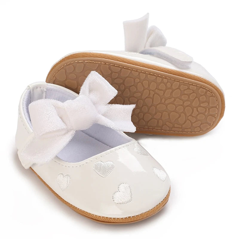 Baby Girls Cute Moccasins Heart Pattern Bowknot Soft Sole PU Leather Flats Shoes First Walkers Non-Slip Princess Shoes