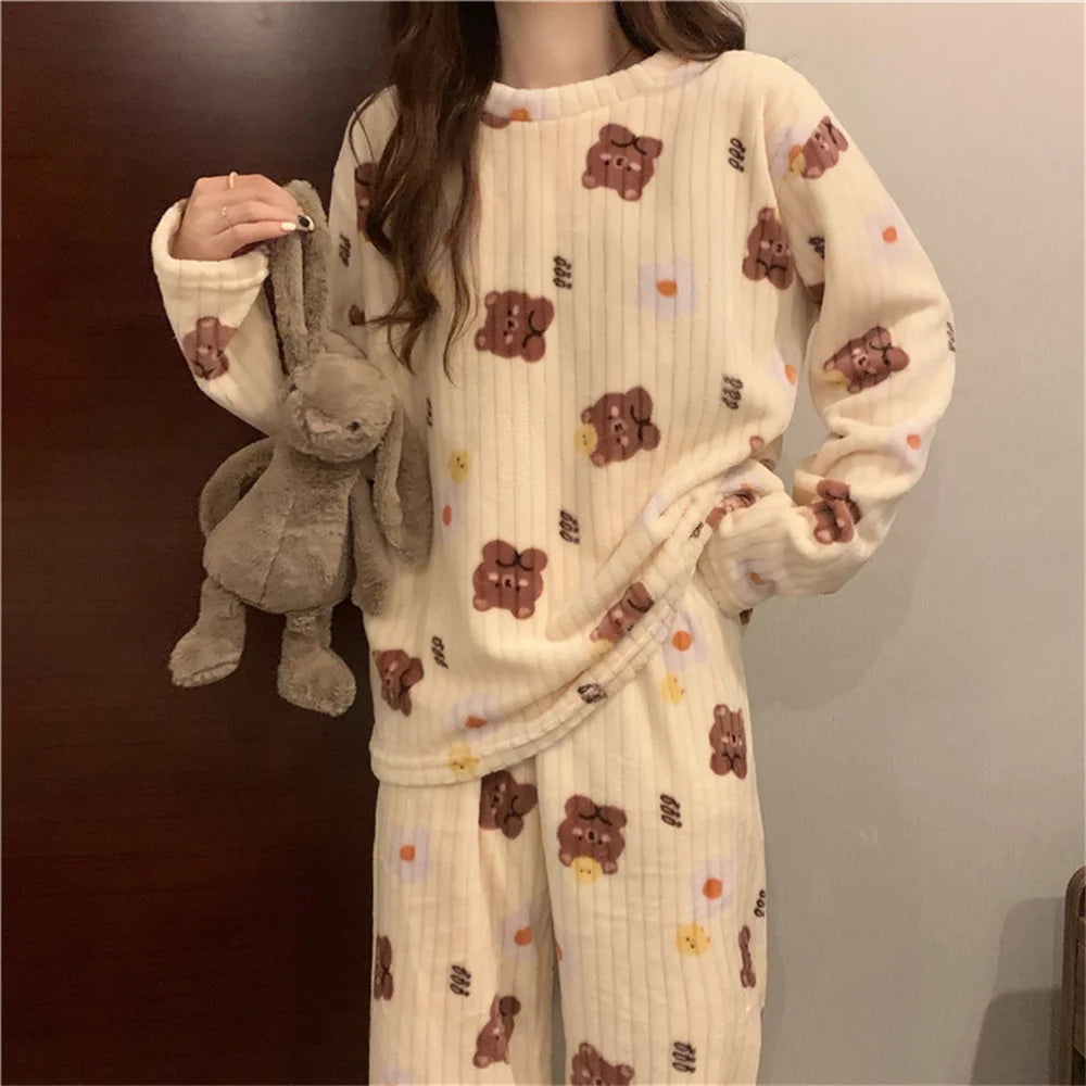 Flannel Long sleeve cartoon sleepwear suit Cozy Thick Warm Cartoon Sleepwear Suit Stylish Women's pajamas set for Autumn Winter