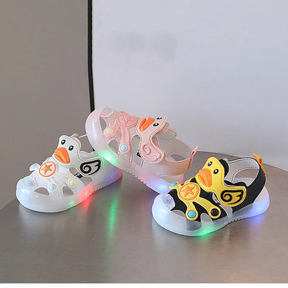 Little Duck Light-up LED Sandals for First Walker Anti-kick Baby Shoes for 0-3 Years Old Pre walker Soft Sole Cartoon for Girl
