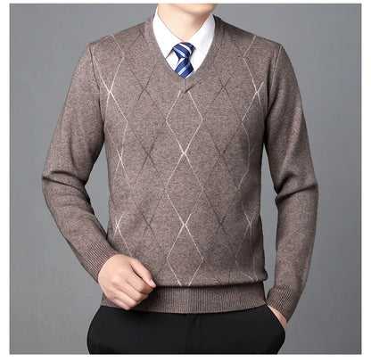 Men's Sweater Fashion Solid Color Warm Sweater Business Casual Heart Neckline Sweater Pullover Men