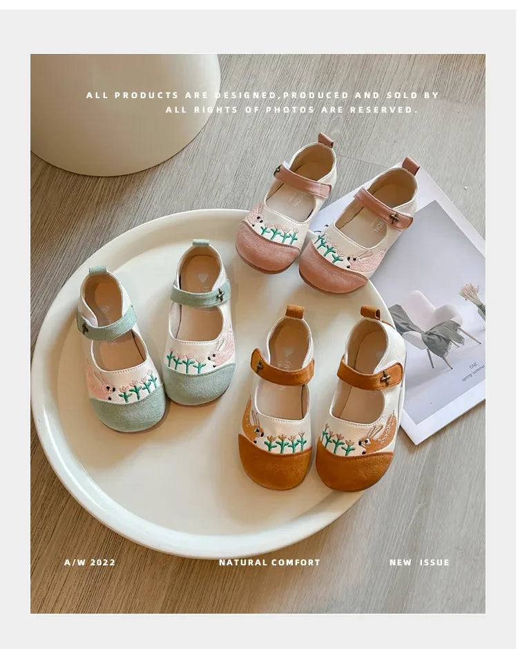 Children Sweet Princess Shoes 2024 New Soft Sole fashion Shoes Girls Casual Flats with Cute Embroidered Rabbit Kids Dance Shoes