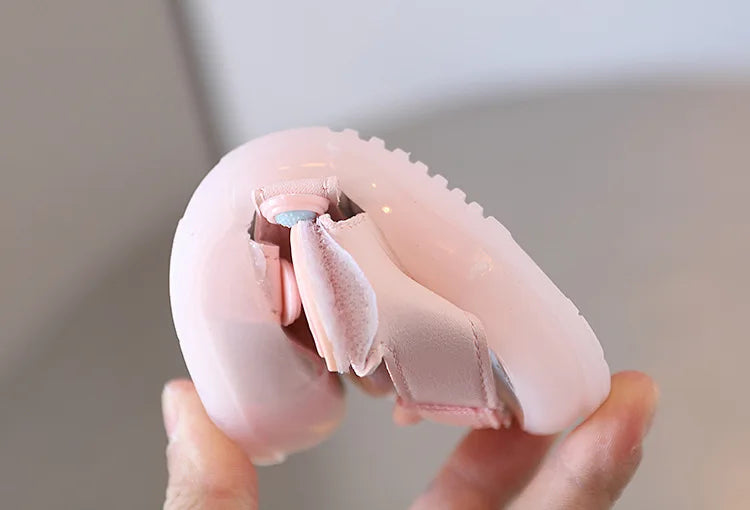 Little Duck Light-up LED Sandals for First Walker Anti-kick Baby Shoes for 0-3 Years Old Pre walker Soft Sole Cartoon for Girl