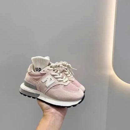 2025 New Casual Versatile Dad Shoes Men's and Women's Soft Sole Sports Shoe