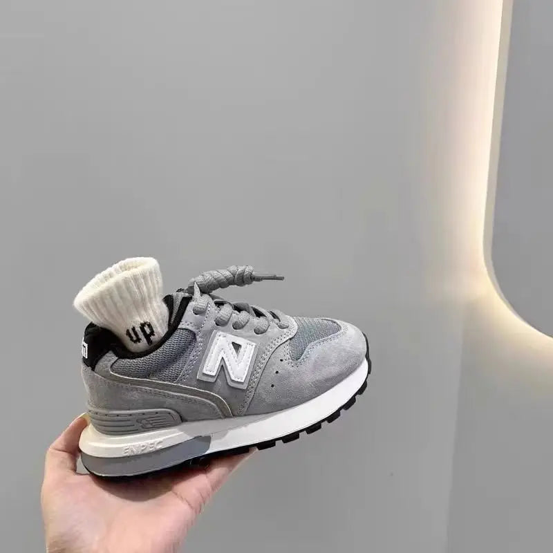 2025 New Casual Versatile Dad Shoes Men's and Women's Soft Sole Sports Shoe