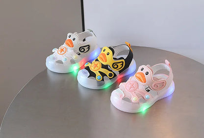 Little Duck Light-up LED Sandals for First Walker Anti-kick Baby Shoes for 0-3 Years Old Pre walker Soft Sole Cartoon for Girl