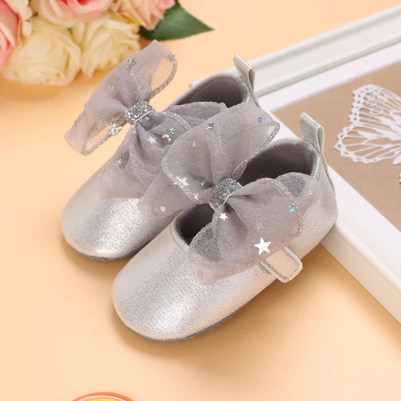 Cute 0-18M Spring Newborn Silver Baby Shoes Non Slip Cloth Bottom Girl Shoes Elegant Breathable Casual Baby First Walking Shoes
