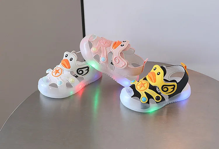 Little Duck Light-up LED Sandals for First Walker Anti-kick Baby Shoes for 0-3 Years Old Pre walker Soft Sole Cartoon for Girl