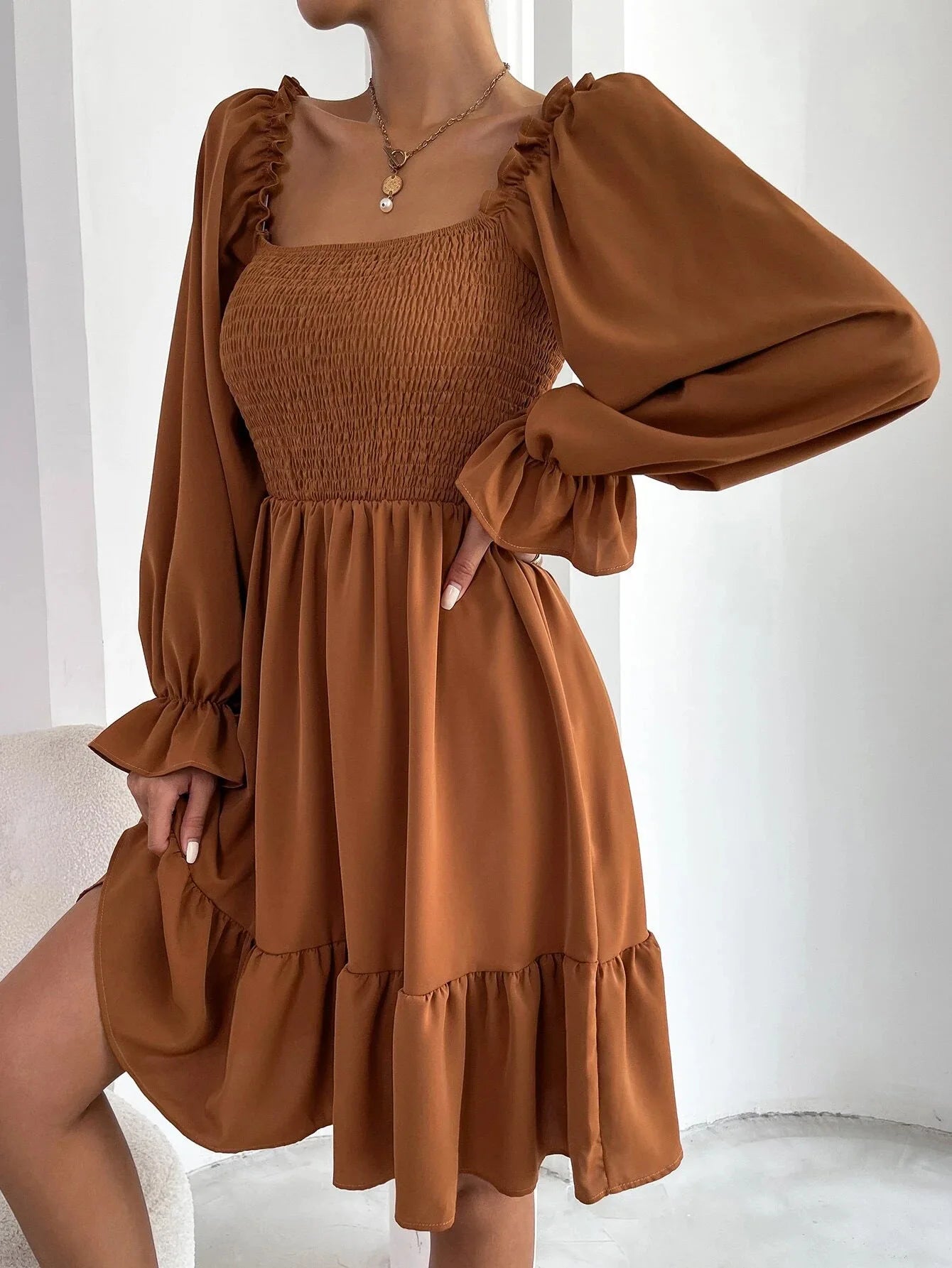 Women's Dress Simple Square Neck Solid Color Long Sleeve Dress Parallel Crepe Seam Body Bell Sleeves Ruffle Hem Dress Women