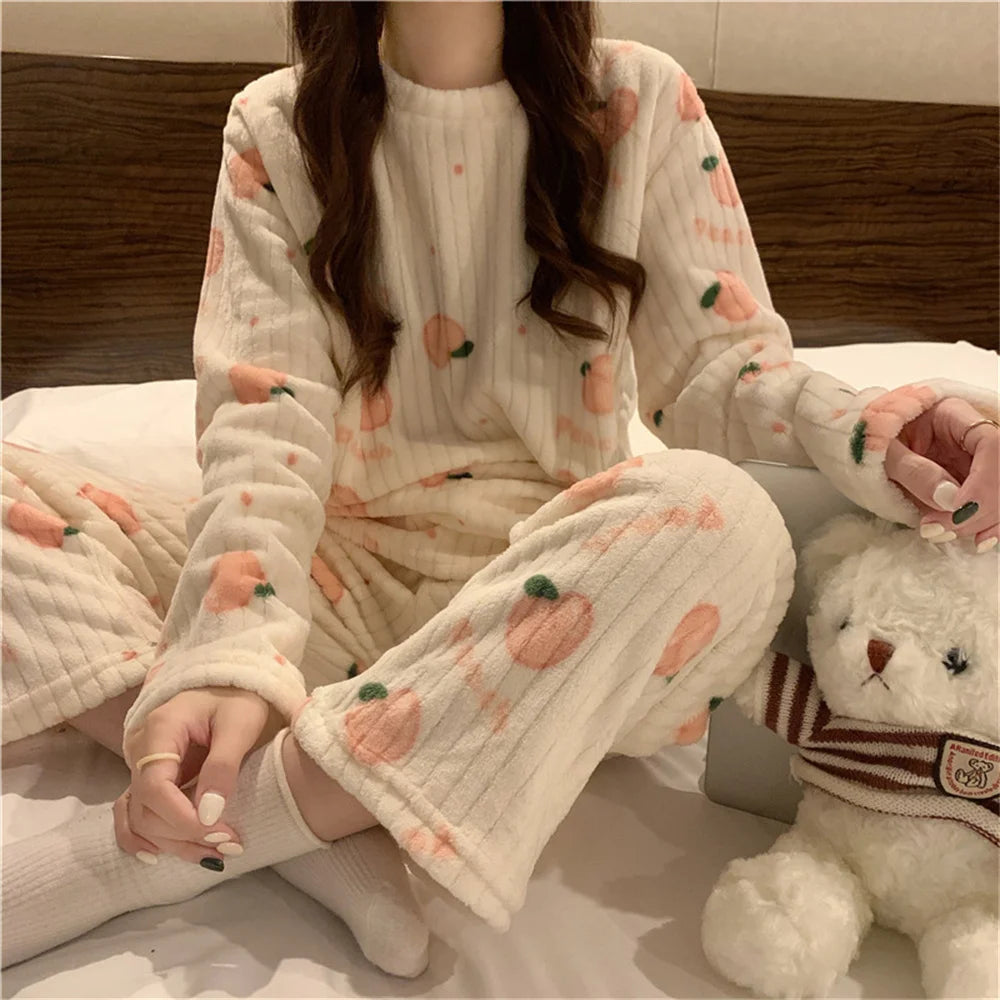 Flannel Long sleeve cartoon sleepwear suit Cozy Thick Warm Cartoon Sleepwear Suit Stylish Women's pajamas set for Autumn Winter