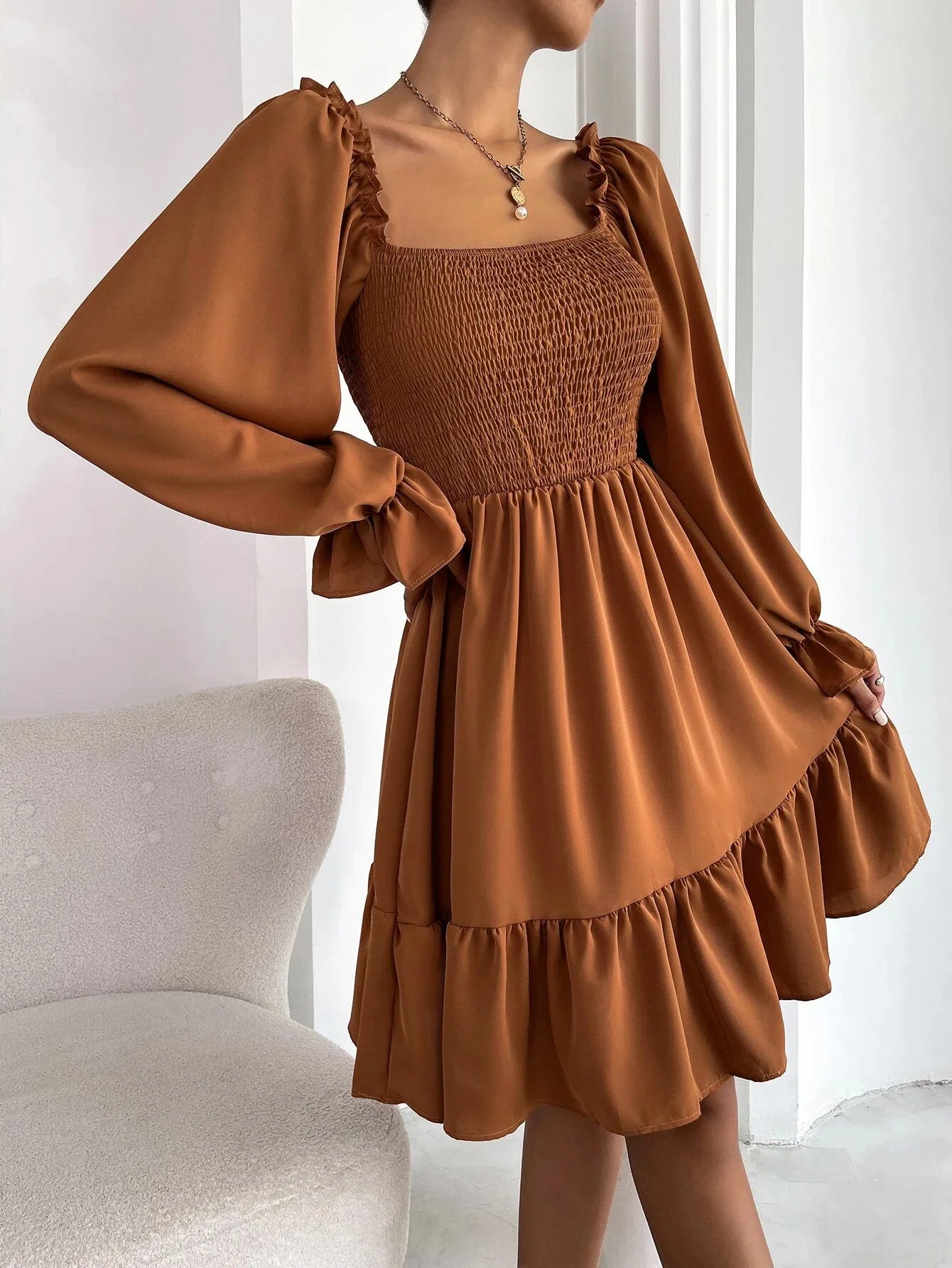 Women's Dress Simple Square Neck Solid Color Long Sleeve Dress Parallel Crepe Seam Body Bell Sleeves Ruffle Hem Dress Women