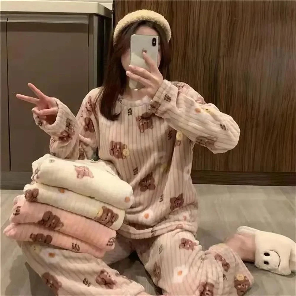 Flannel Long sleeve cartoon sleepwear suit Cozy Thick Warm Cartoon Sleepwear Suit Stylish Women's pajamas set for Autumn Winter