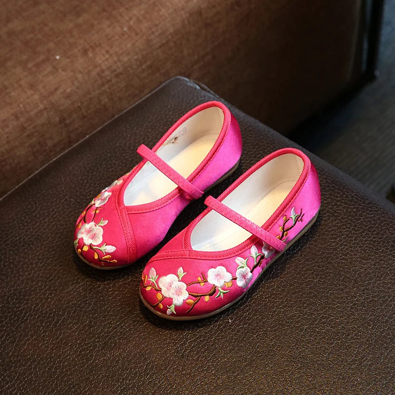 Girls Hanfu Flats Shoes Chinese Style Kids Princess Embroidery Cloth Shoes Dance Versatile Children's Ancient Dress Up Loafers