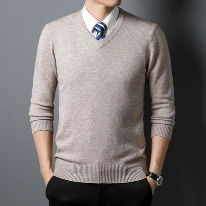 Men's Sweater Fashion Solid Color Warm Sweater Business Casual Heart Neckline Sweater Pullover Men