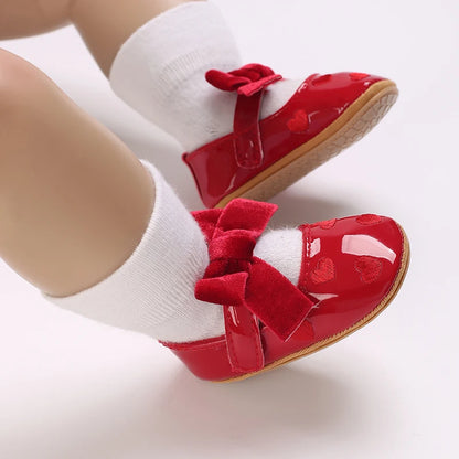 Baby Girls Cute Moccasins Heart Pattern Bowknot Soft Sole PU Leather Flats Shoes First Walkers Non-Slip Princess Shoes