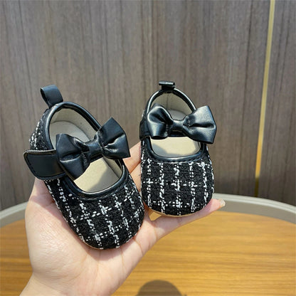 Cute Baby Girls Shoes Princess Infant Mary Jane Flats ﻿Crib Shoes Dress Shoes Non-Slip Pre walkers Shoes for Infants