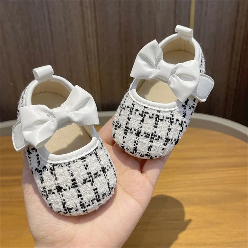 Cute Baby Girls Shoes Princess Infant Mary Jane Flats ﻿Crib Shoes Dress Shoes Non-Slip Pre walkers Shoes for Infants