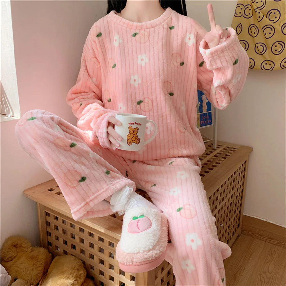Flannel Long sleeve cartoon sleepwear suit Cozy Thick Warm Cartoon Sleepwear Suit Stylish Women's pajamas set for Autumn Winter