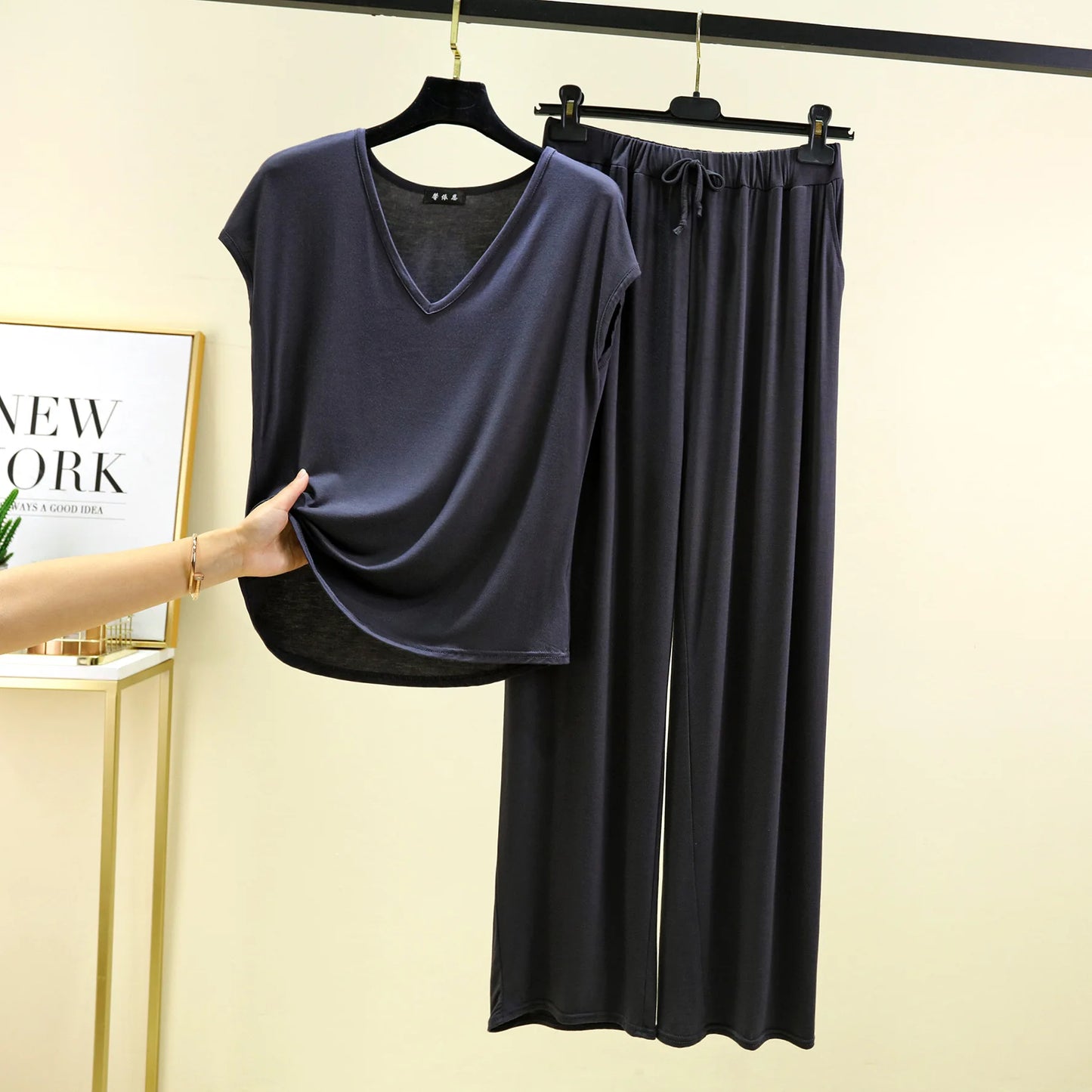 Modal Home wear 2pcs set V-Neck T-shirt sleeveless and Pants summer women's Loose sleepwear suits Solid color Casual Pajamas sets