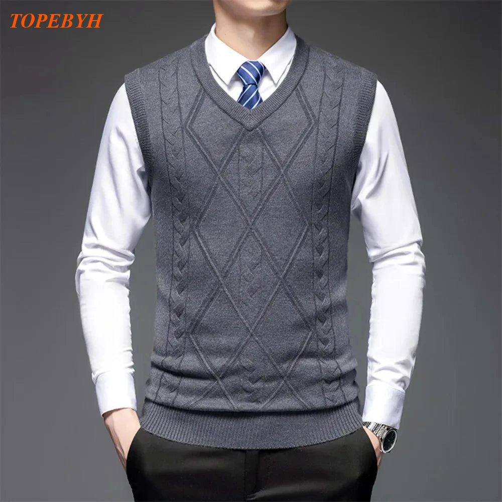 2025 New Trend Men's Business Casual Pullover Wear Warm Sleeveless Wool Knitted Sweater Vest Tops
