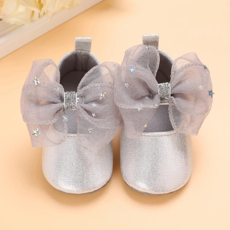 Cute 0-18M Spring Newborn Silver Baby Shoes Non Slip Cloth Bottom Girl Shoes Elegant Breathable Casual Baby First Walking Shoes
