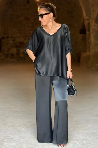 Women 2-piece Set, Satin Loose Fitting Suit, Short Sleeved T-shirt, 2 Pairs Of Pants, Summer Conjuntos Para Majerus 2 Piazzas