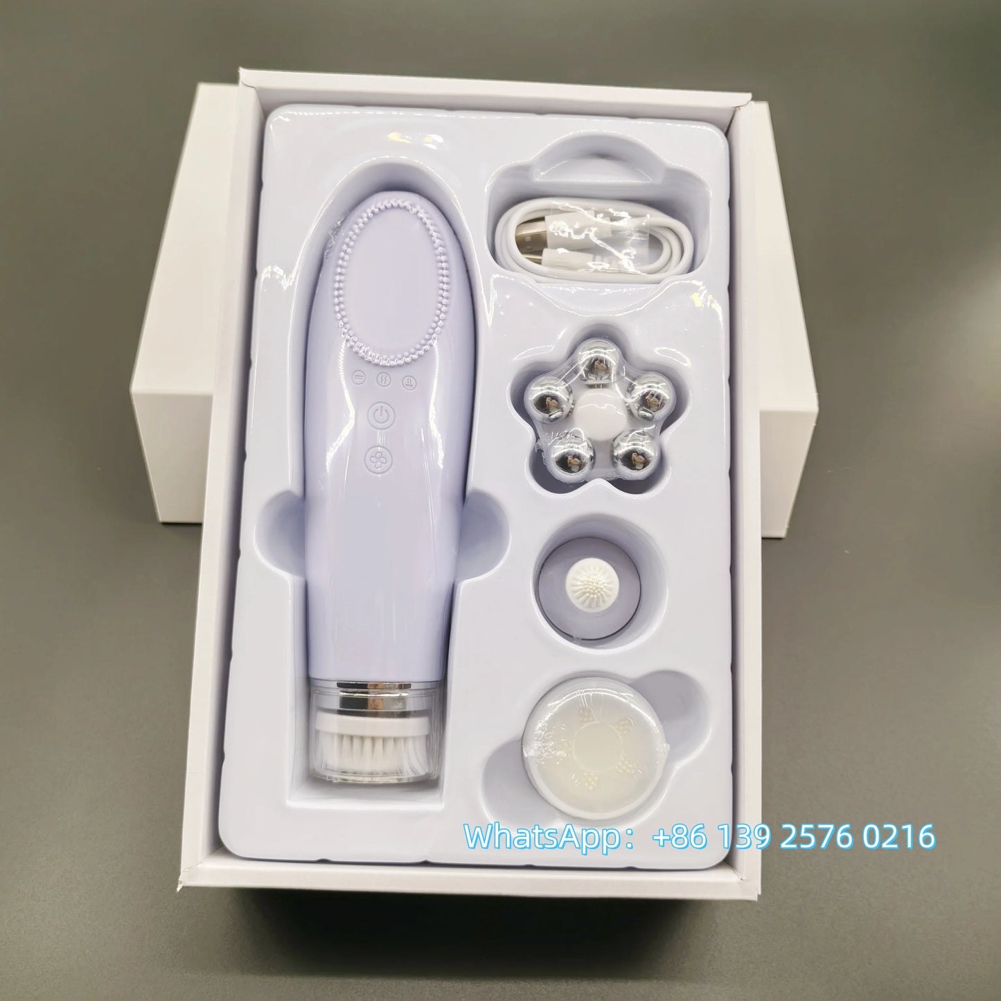 Beauty 4 in 1 Facial Skin Lifting Device Face Brush Cleanser Electric Silicone Facial Cleaning Brush for Deep Cleaning