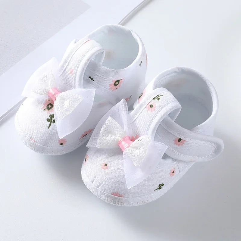 Newborn Baby Girl Pearl Floral Shoes Toddler Girl Booties Infant Baby Bowknot Crib Shoes Soft Sole Party Pre walker First Walkers