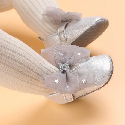 Cute 0-18M Spring Newborn Silver Baby Shoes Non Slip Cloth Bottom Girl Shoes Elegant Breathable Casual Baby First Walking Shoes