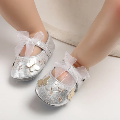 Cute 0-18M Spring Newborn Silver Baby Shoes Non Slip Cloth Bottom Girl Shoes Elegant Breathable Casual Baby First Walking Shoes