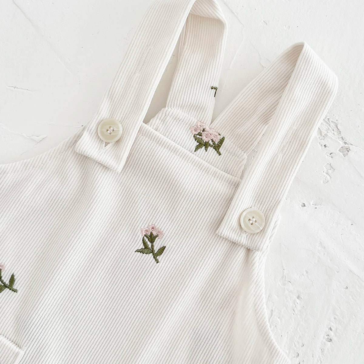 INS Baby Girls Strap Dress Flower Embroidery Heavy Denim Dress Pocket Button Bodysuits Autumn Newborn Baby Clothes 0-3Y